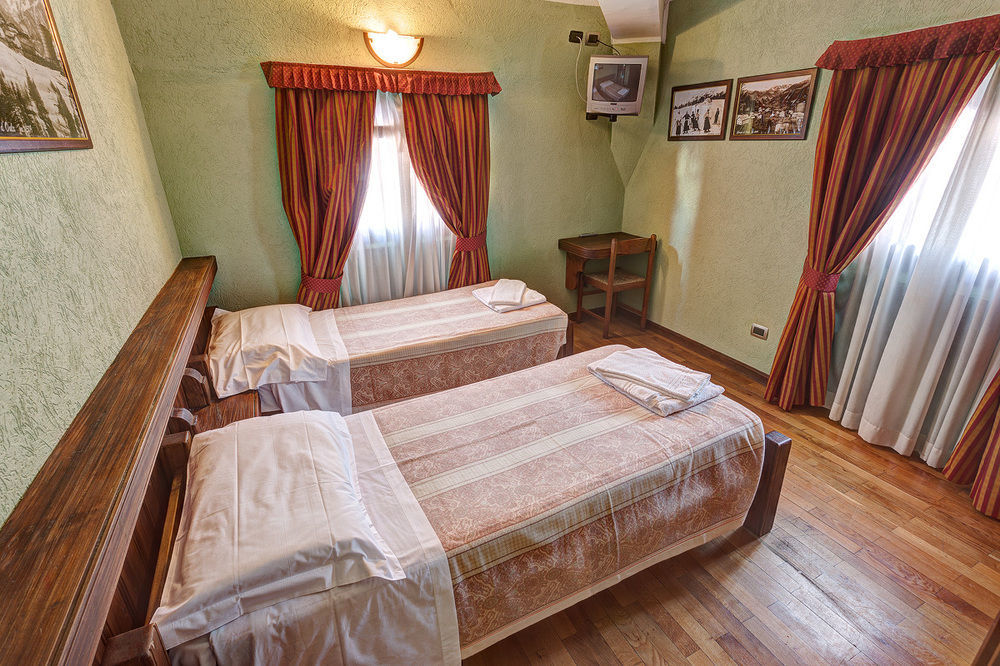 Oulx Hotel Miravalle מראה חיצוני תמונה