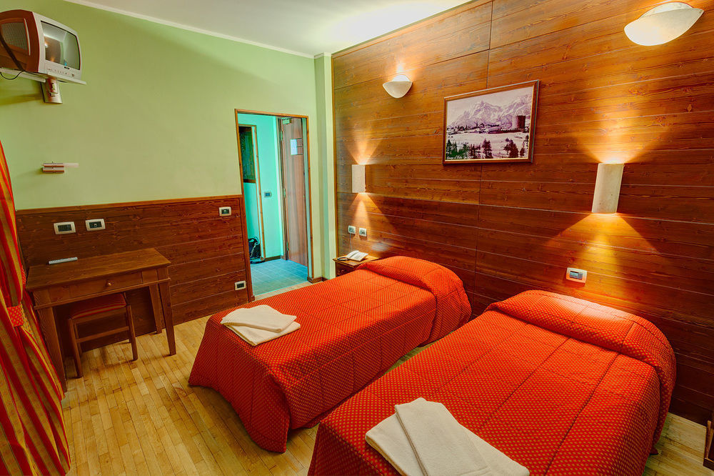 Oulx Hotel Miravalle מראה חיצוני תמונה