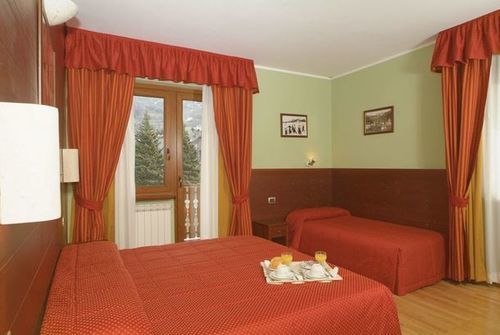 Oulx Hotel Miravalle מראה חיצוני תמונה